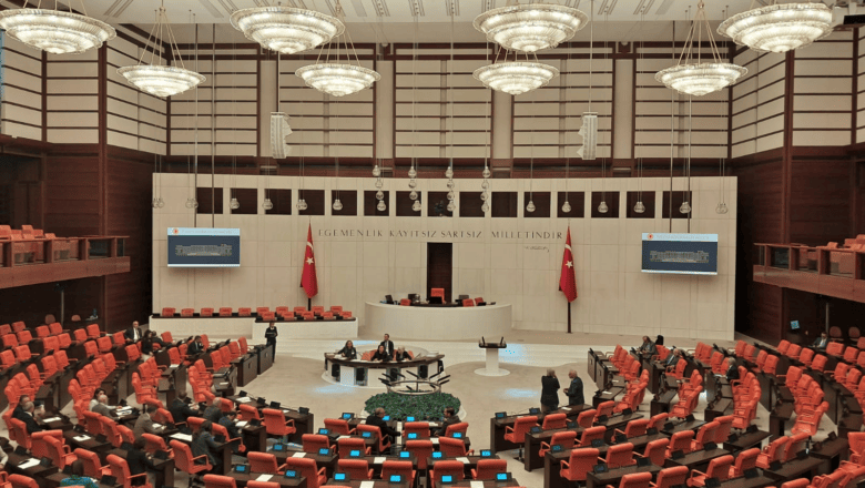 Hulusi Akar: