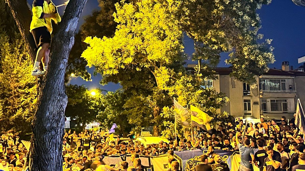Fenerbahçe Kafilesi